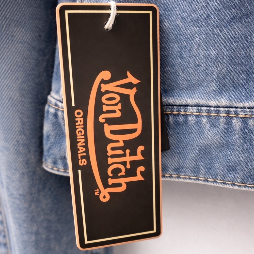 🆕Von Dutch Women’s Cropped Denim Jacket Y2K Logo Patch Blue Jean Trucker Jacket - Picture 9 of 9